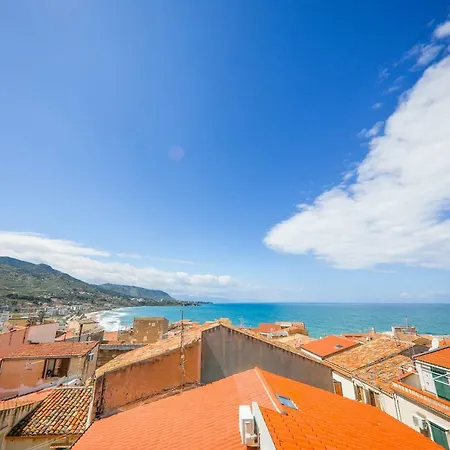 度假居 Terrazza Azzurra 切法卢